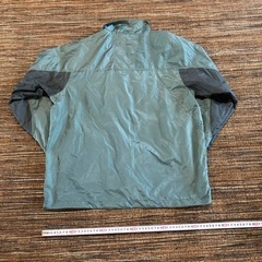 ユニクロ　カッパ？　アウターメンズMの画像