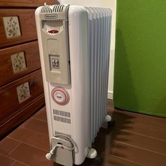 デロンギ　オイルヒーター