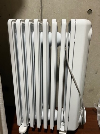 デロンギ DeLonghi オイルヒーター JRE0812 美品