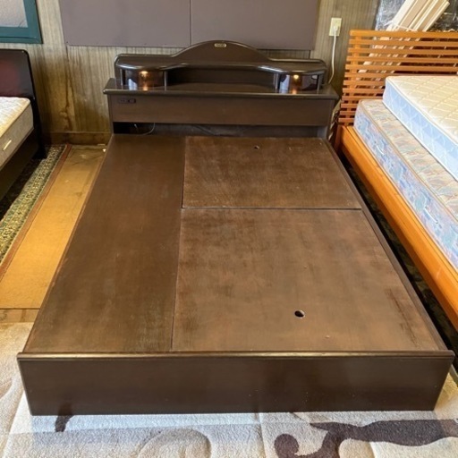 北海道　帯広　ダブルベッド　マットレス付き　ベッドフレーム　アンネルベッド　annel bed 木製　引き出し　収納　