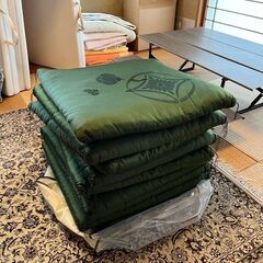 冬用座布団　１０枚