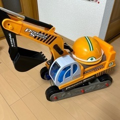 ショベルカー　乗用玩具　足けり　おもちゃ