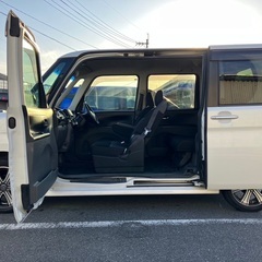 特別仕様車‼️月々9千円〜分割可❗️車検2年付き！【名義変更代込み】広い車内！大人気‼️ダイハツ タントカスタム☆HDDナビ付き☆走行中DVD観れます☆ETC付き☆電動スライドドア☆社外アルミ☆ドライブレコーダー☆事故修復歴無し！そのまま乗って帰れます！の画像