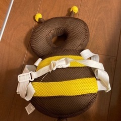 ハチさん　ごっつん防止　リュックの画像