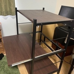 0円で譲ります！ラックとライトのセットです！の画像