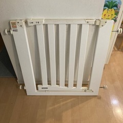 ベビーゲート　カトージ