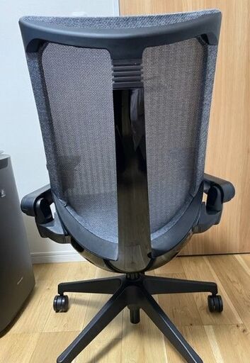 [値相談可] 日本製 イトーキ オフィスチェア メッシュ アクトチェア ハイバック 可動肘 背:メッシュ 座:クロス ナイロン双輪キャスター 2022年購入 KG-477JE-T1T3C