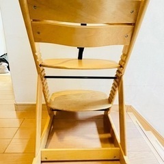 【取引中】木製　ベビーチェア　キッズチェア　グローアップチェアの画像
