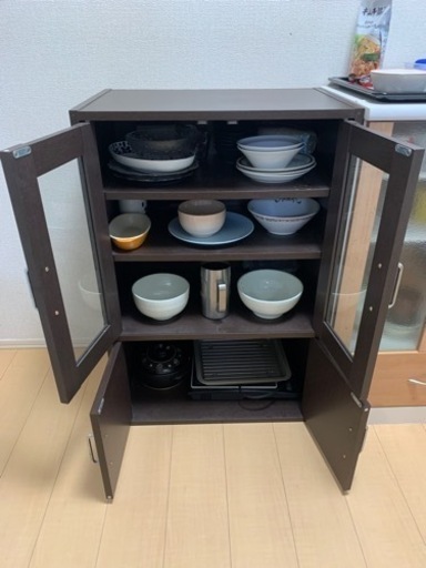 ニトリミニ食器棚 (みけ) 八潮の収納家具《食器棚、キッチン収納