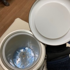 氷入れ容器？の画像