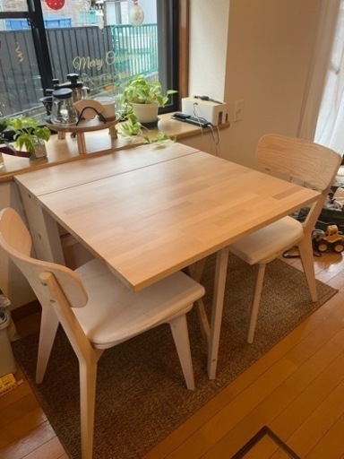 IKEA 大人気ダイニングテーブル　折り畳み