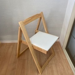 デスク＆チェアの画像