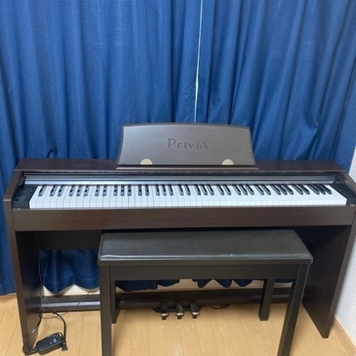 電子ピアノPrivia PX-735
