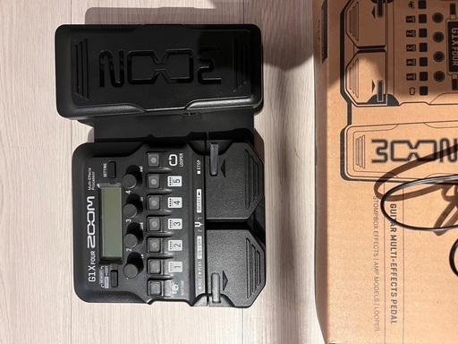 G1XFOUR ZOOM 新品買って、すぐ出品