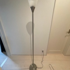 オシャレスタンドライト／無料でお譲りします★☆【受取者確定しました！】の画像