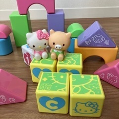 キティちゃん積木セットの画像