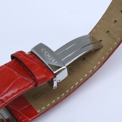 動作品 COGU ITALY クオーツ式腕時計 クロノグラフ シェル文字盤