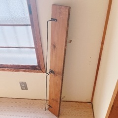 壁に簡単に設置できておしゃれ！手作り棚 