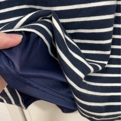 earth music &ecology（アース）　ボーダー　タイトスカート　紺の画像