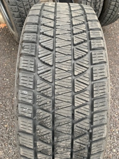 ブリジストン★バリ山★スタッドレスタイヤ　225/65R17 102Q DM-V3