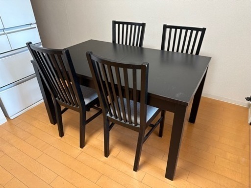 IKEA 伸長式ダイニングテーブルセット
