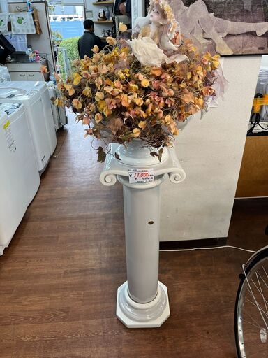 リサイクルショップどりーむ天保山店　No11733　オブジェ　支柱　アンティークインテリア　イタリア製？　刻印あり　掘り出し物　お宝⁉