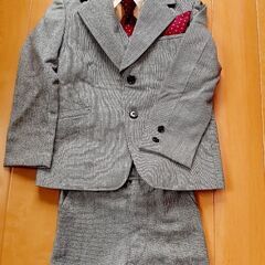 【値下げしました】卒園・入学・発表会・七五三　フォーマルスーツ６...