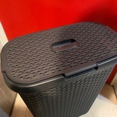 洗濯かごの画像