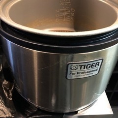 3/10まで　TIGER タイガー 業務用 炊飯ジャー JNO-A270 2.7L 炊飯器の画像