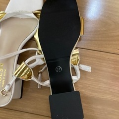 一週間限定価格  サンダルの画像