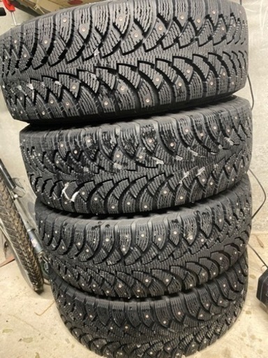 【シーズンオフ特価】スパイクタイヤ 195/65R15
