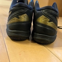 バスケットシューズの画像