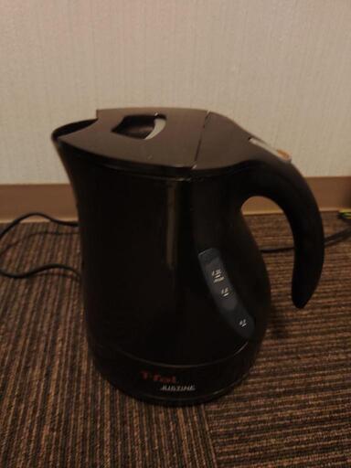 T-fal 電気ケトル　1.2リットル　ティファール　電子ケトル　ケトル　ブラック　黒　JUSTINE　ジャスティン