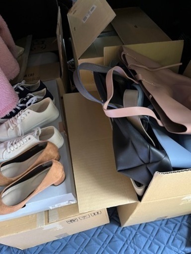 【4月のみ値引き中！】【超大量の服】仕入れに！転売OK