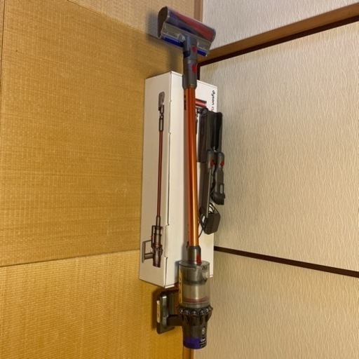 ⭐️説明文確認⭐️美品　ダイソンV10フラフィー　SV12 元箱あり　付属品もほぼあり
