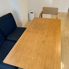 無印良品 リビングでもダイニングでもつかえるテーブル