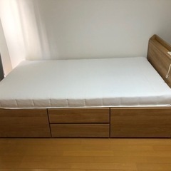 ニトリ収納付きセミダブルベッド　マットレスつき