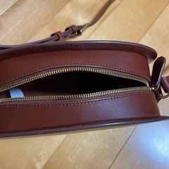 APC ハーフムーンバッグの画像