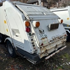 いすゞ　2トンパッカー車の画像