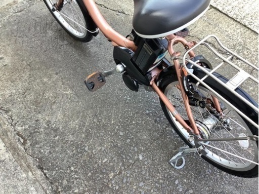 328  ブリヂストン最新機種電動アシスト自転車アシスタ20インチオレンジ？アルミボディー