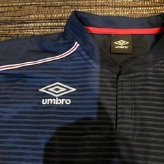 umbro アンブロ　半袖Tシャツ　Lサイズの画像