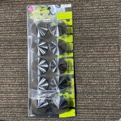 1600円から1000円に値下げしました。トラックのナットカバー...