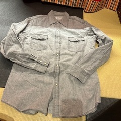 NSTシャツ