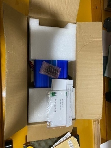 [新品未使用品]純正弦波インバーター1500w 車中泊用