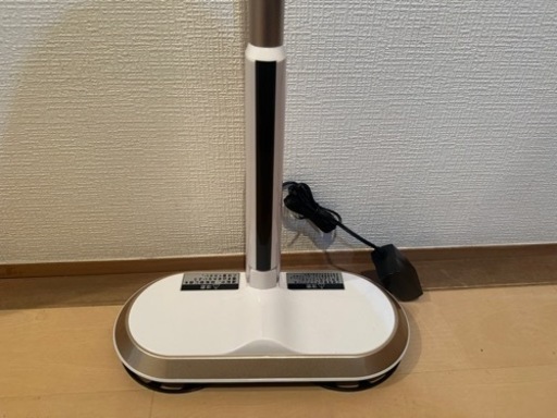 取引中　コードレス回転モップクリーナーNeo