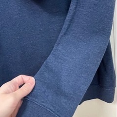 GAP（ギャップ）　フード付き　トレーナー　ネイビー　ピンク　裏起毛有　長袖の画像