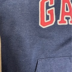 GAP（ギャップ）　フード付き　トレーナー　ネイビー　ピンク　裏起毛有　長袖の画像