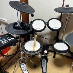 YAMAHA DYX drums 700
