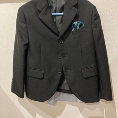 サイズ120 ジャケットとシャツの画像