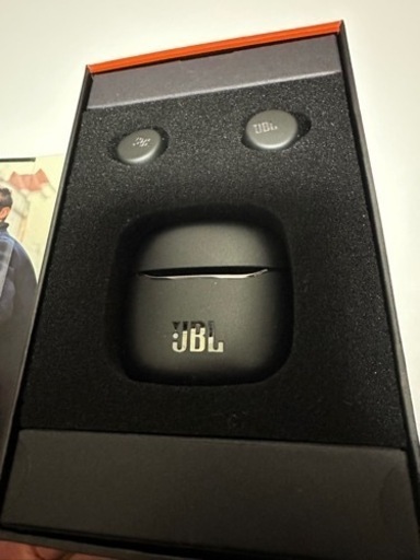 JBL ワイヤレスイヤホン　Bluetooth